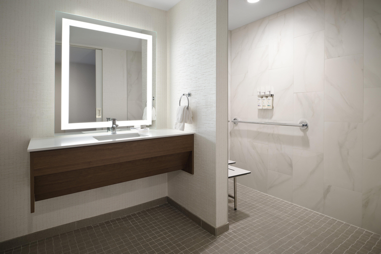 Bathroom 11