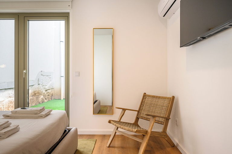 Bedroom 2, NAX Apartment B by Liiiving, Porto