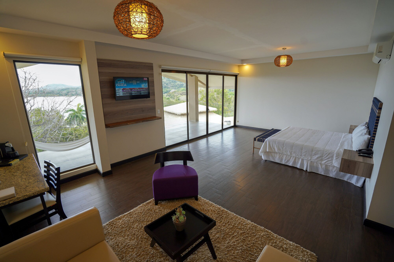 Bedroom 4, Nammbú Beachfront Bungalows, Hojancha