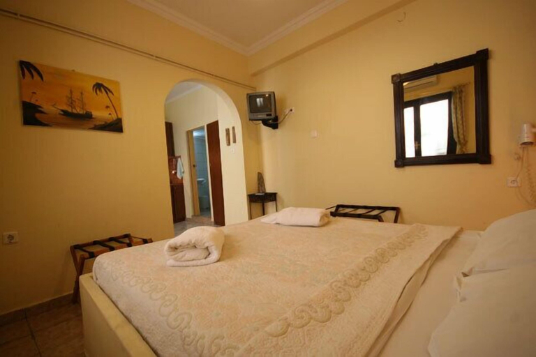 Bedroom 2, Iason Studios, Crete