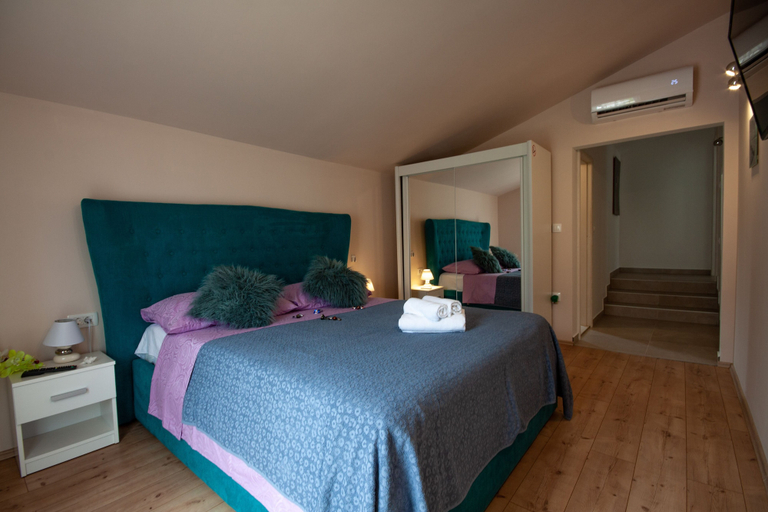 Bedroom 2, Five bedroom villa Emily with pool, Medulin