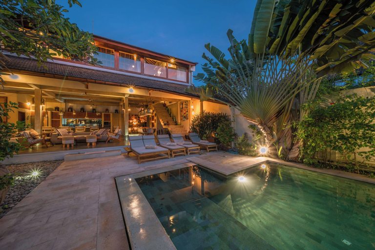 Villa Teman-Luxury 4BR Villa in Seminyak, Badung