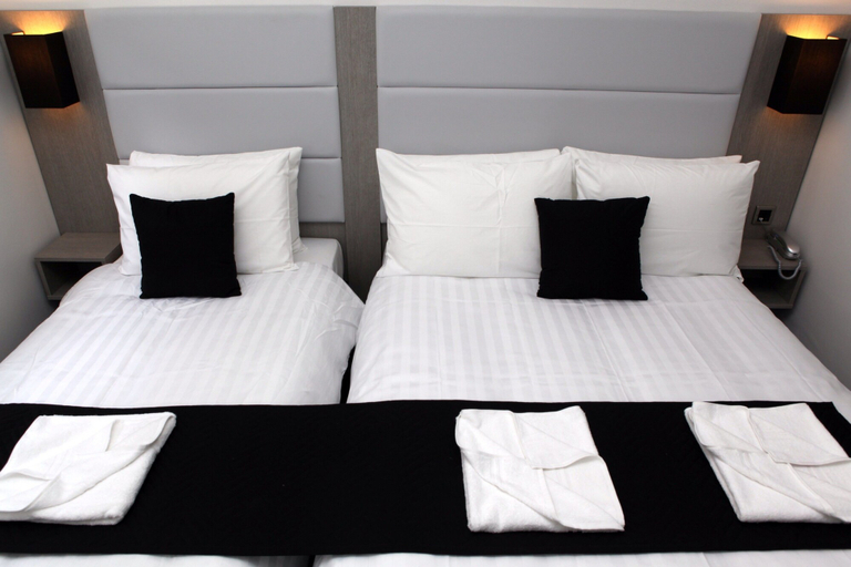 Bedroom 4, The Omega, London