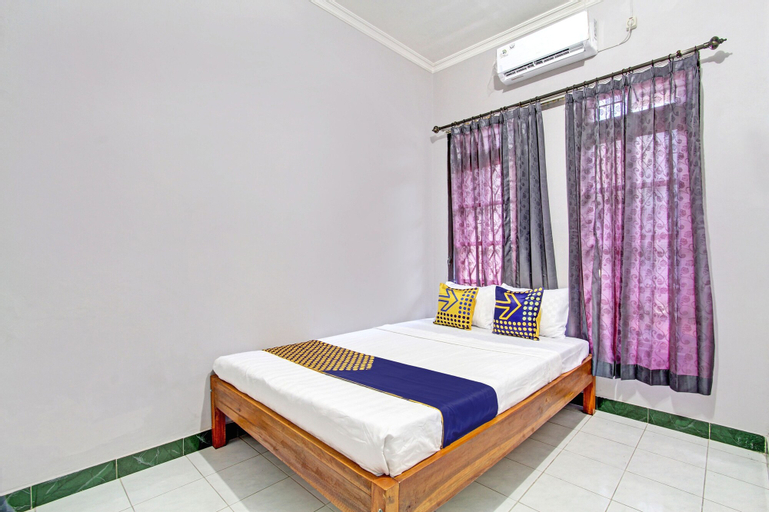 Bedroom 2, SPOT ON 92575 Zazi Homestay, Sleman