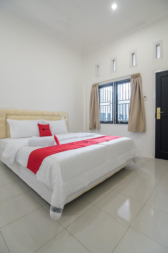 Bedroom 24