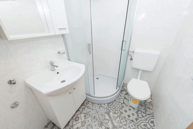 Bathroom 3, Apartment Banic, Vir