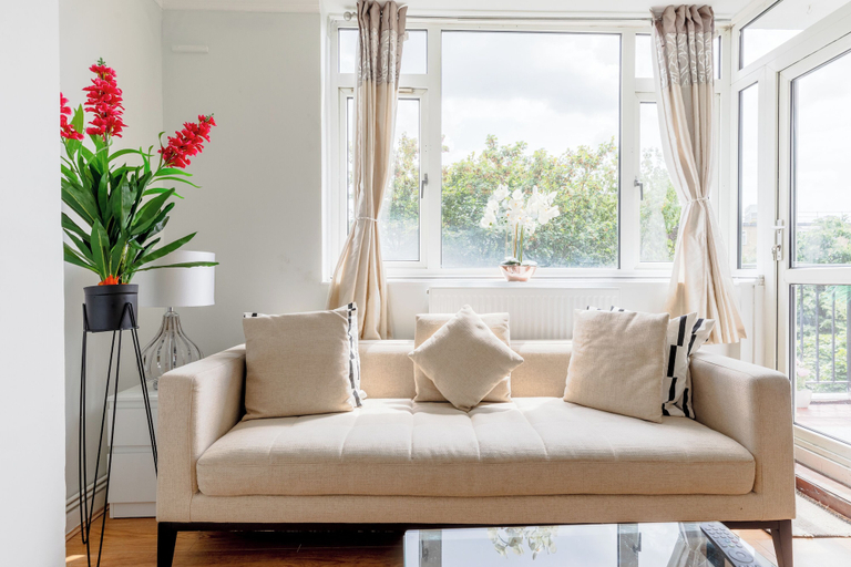 Others 5, 3 Bed Flat, Dedicated Workspace, Parking, 4KTV, London