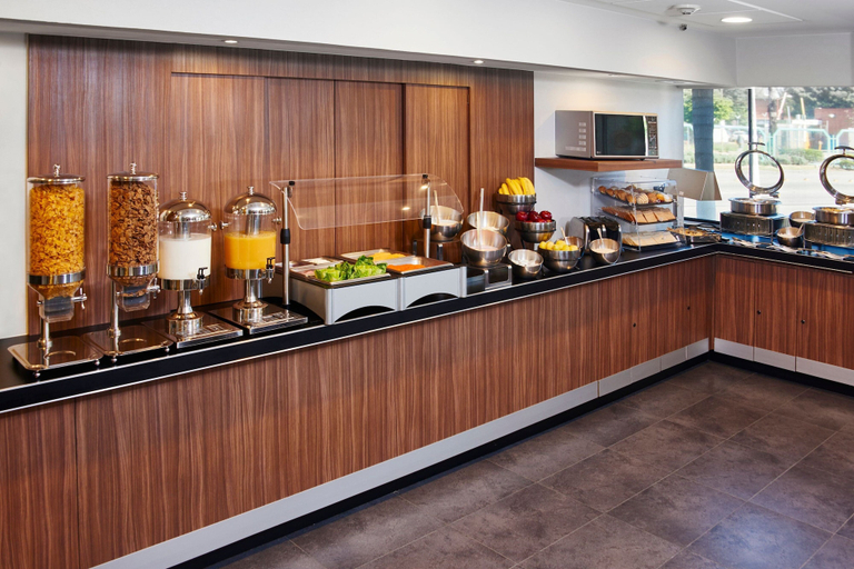 Food & Drinks 5, City Express by Marriott Leon, León