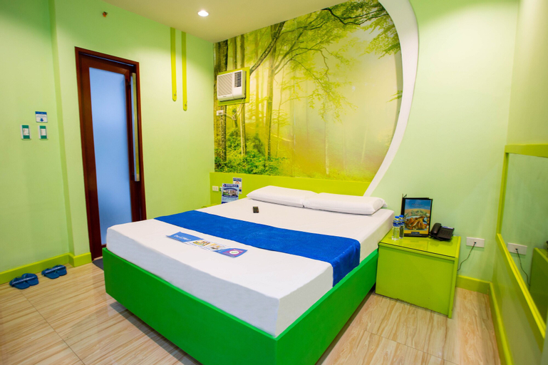 Bedroom 13