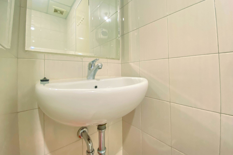 Bathroom 5, Minimalist Studio Apartment Signature Park Grande, Jakarta Timur