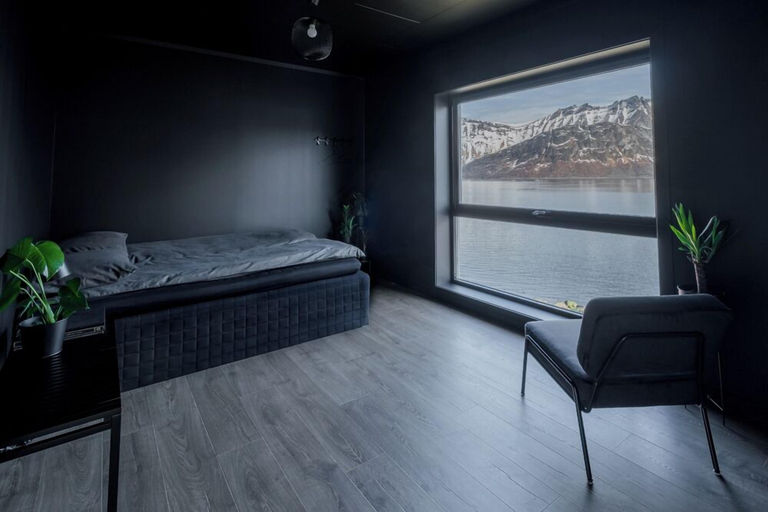 Bedroom, Polar Panorama Lodge, Lenvik