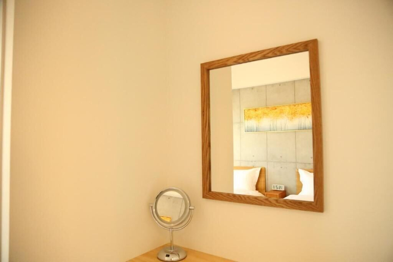 Bathroom 28