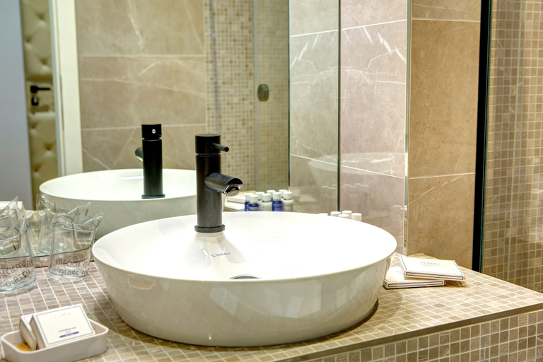 Bathroom 5, Guesthouse Forty Four, Dubrovnik