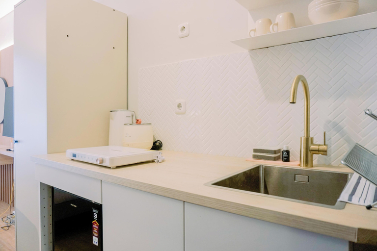 Others 4, Stunning Studio Transpark Bintaro Apartment, South Tangerang