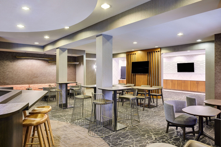 Food & Drinks 5, Springhill Suites By Marriott Phoenix Downtown, Maricopa