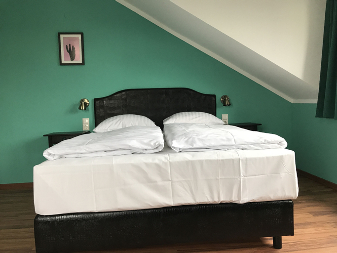Bedroom 8