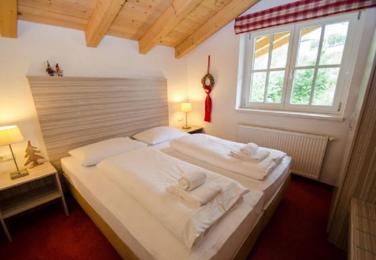 Bedroom 2, Penthouse All Seasons Lodge, Zell am See
