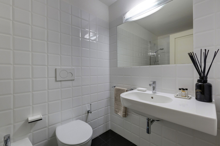 Bathroom 5, B&B Dell'Olio, Florence