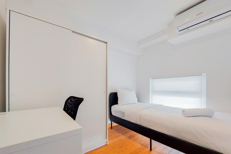 Bedroom 2, Spacious And Elegant 3Br Loft At Kingland Avenue Apartment, Tangerang