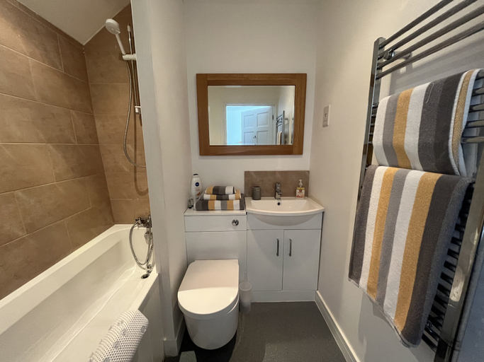 Bathroom 5, The Ship Inn, Gloucestershire
