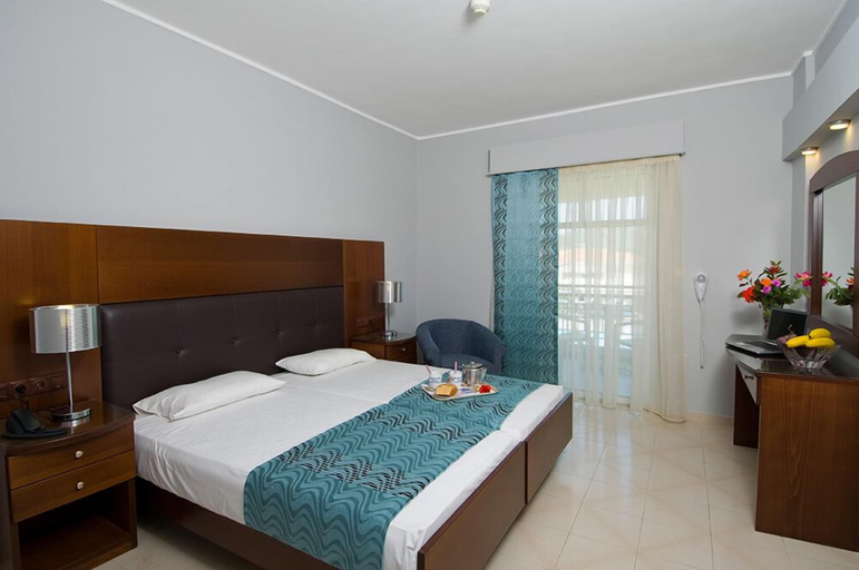 Bedroom 2, Golden Sun Hotel, Ionian Islands