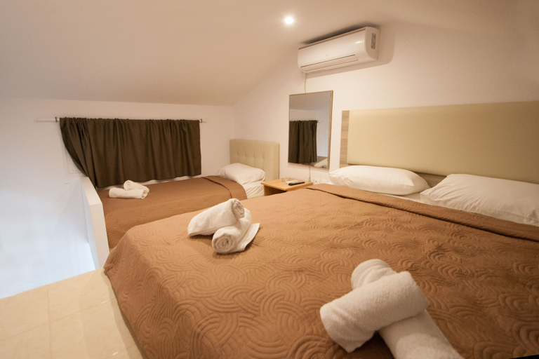 Bedroom 3, Pension Avocado, Thessaly
