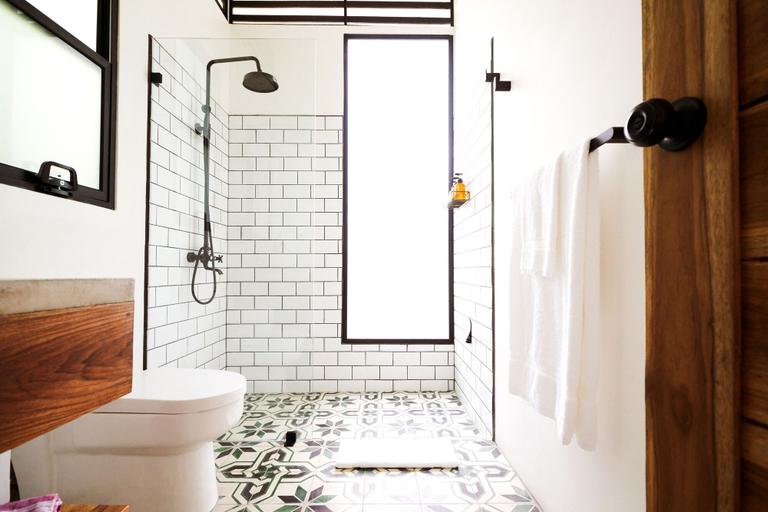 Bathroom 4, La Prometida Hotel, Talamanca