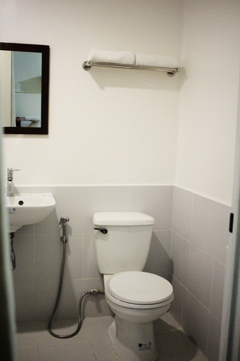 Bathroom 3, In & Go Hotel, Cebu City