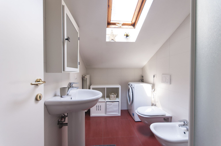 Bathroom 4, Intimate Attic Flat near Politecnico University, Milano