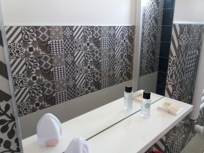 Bathroom 3, Civico 58, Lecce
