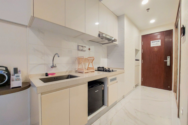 Others 4, Minimalist Designed And Homey Stay Studio At Sky House Bsd Apartment, South Tangerang