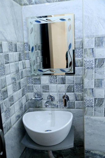 Bathroom 4, Hotel Chohan Residency, Amritsar
