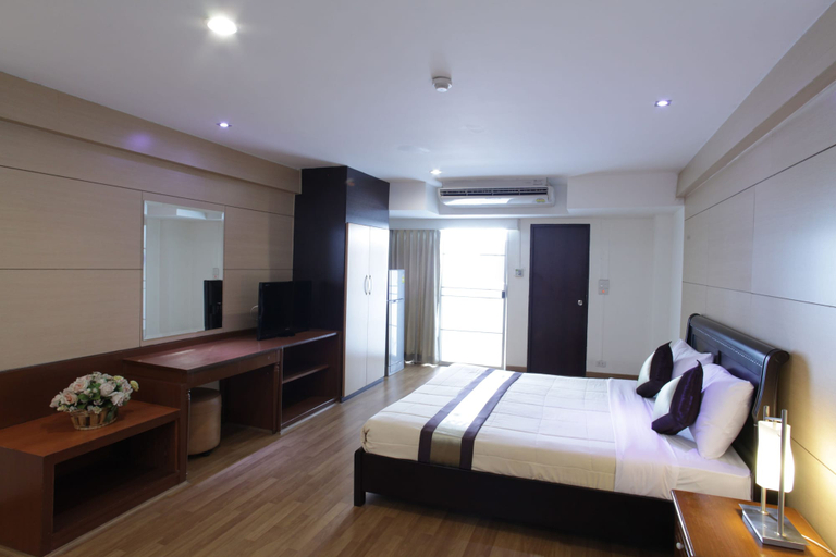 Bedroom 4, Nanatai Suites, Khlong Toey