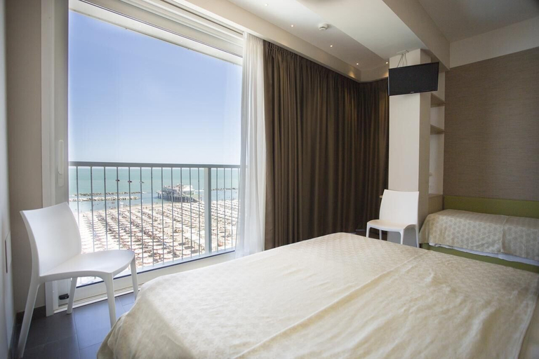 Bedroom 2, Hotel Excelsior, Pesaro E Urbino