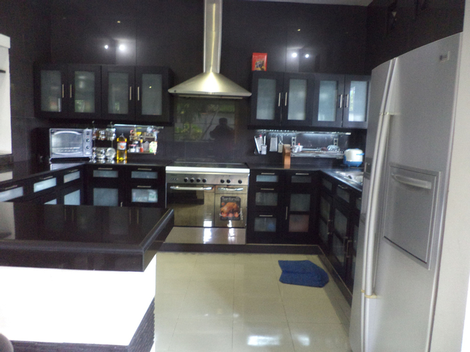 Dining Room 15