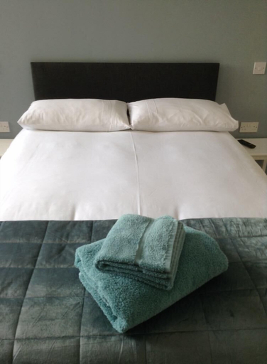 Bedroom 3, The Bear on the Square, Cumbria