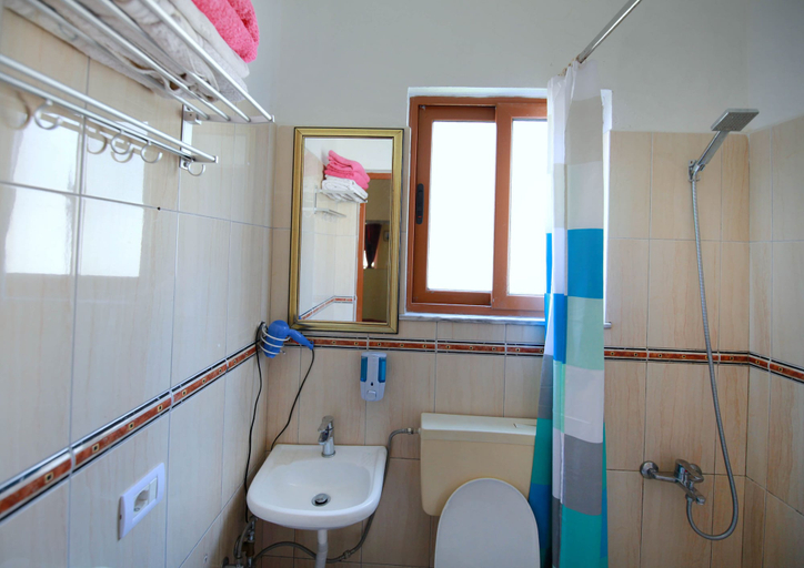 Bathroom 3, My Home Guest House, Durrësit
