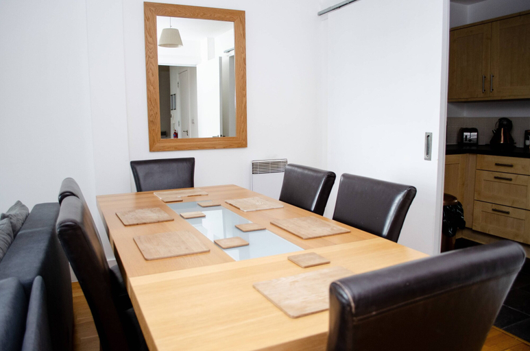 Others 5, Henry Street - Apt 22, Sefton