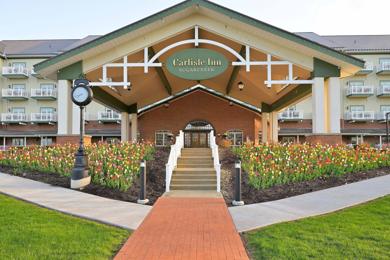 Exterior & Views 2, Carlisle Inn Sugarcreek, Tuscarawas