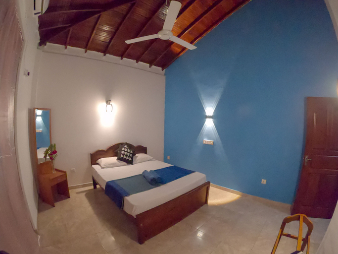 Bedroom 2, Girilena Guest House, Hikkaduwa