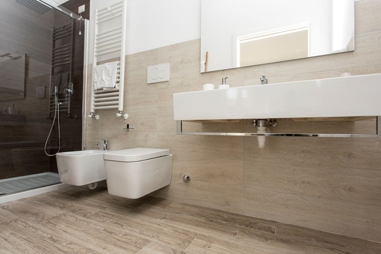 Bathroom 3, Residence Le Vie del Centro, Matera