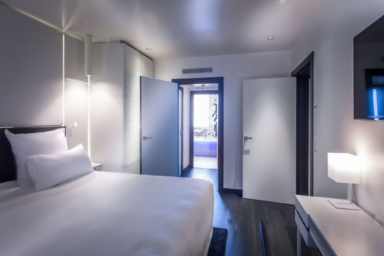 Bedroom 3, Félicien & SPA, Paris