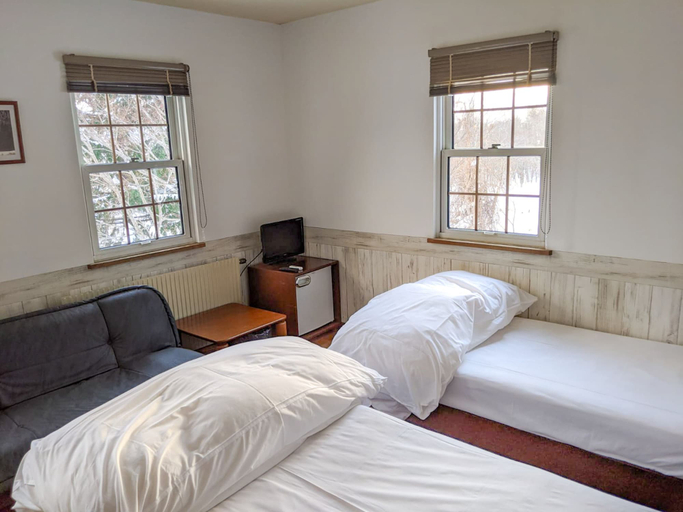Bedroom 2, Chalet Banff, Niseko
