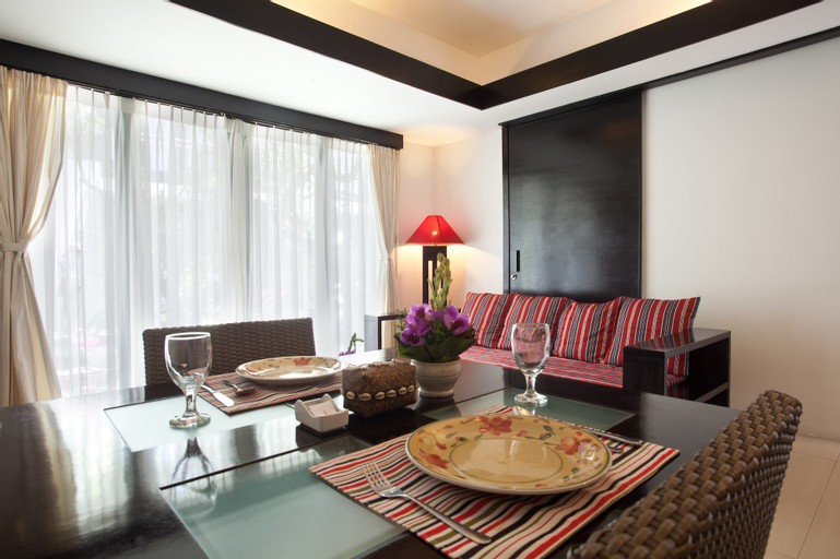Dining Room 7