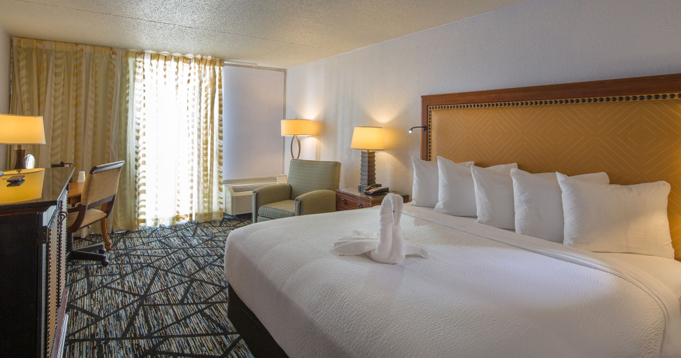 Bedroom 3, Historic Whispering Woods Hotel & Conference Center, Desoto
