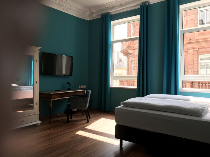 Bedroom 18