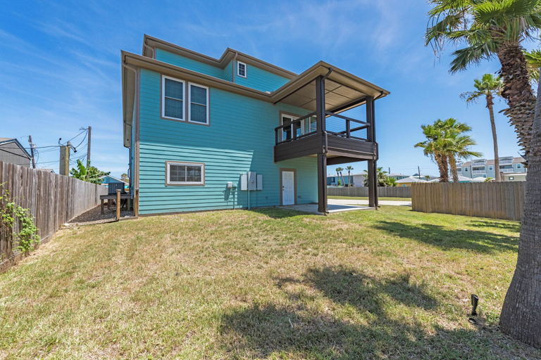 Exterior & Views 2, Tipsy Turtle Hideaway, Nueces
