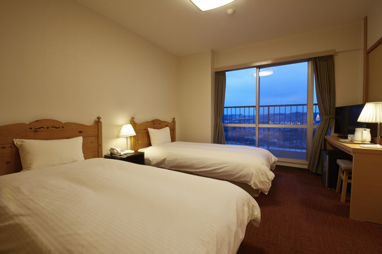 Bedroom 3, Minotani Green Sports Hotel, Kobe