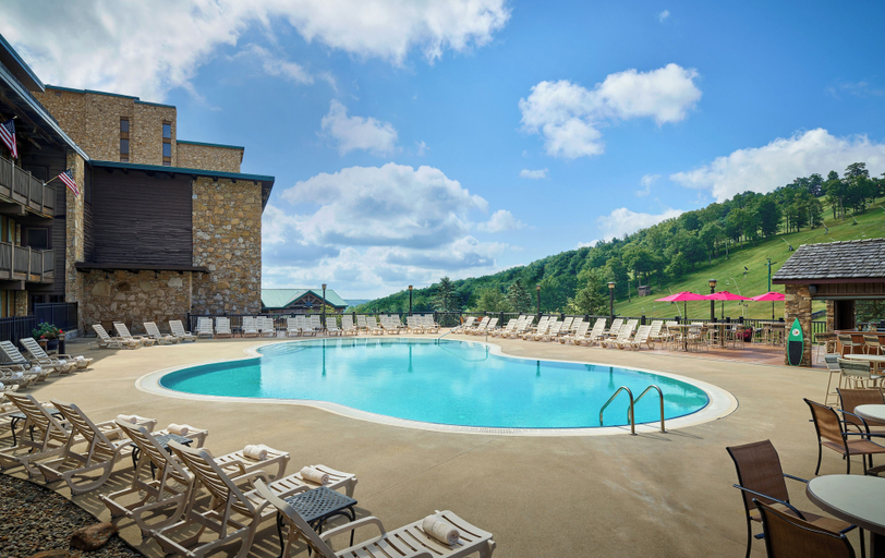 Sport & Beauty 2, Seven Springs Resort by Vail Resorts, Somerset