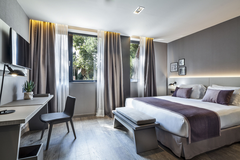 Bedroom 2, Hotel Upper Diagonal, Barcelona